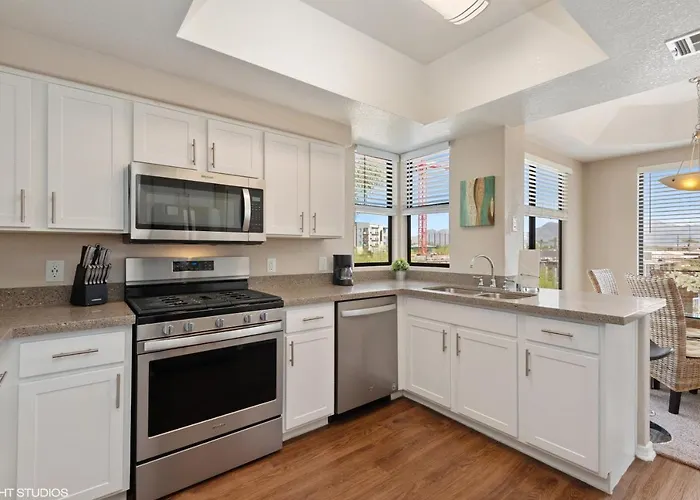 Pure Furnished Two Bed Apts Pool Gym Quarter Kierland Commons Appartamento Scottsdale