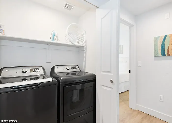 Pure Furnished Two Bed Apts Pool Gym Quarter Kierland Commons Scottsdale