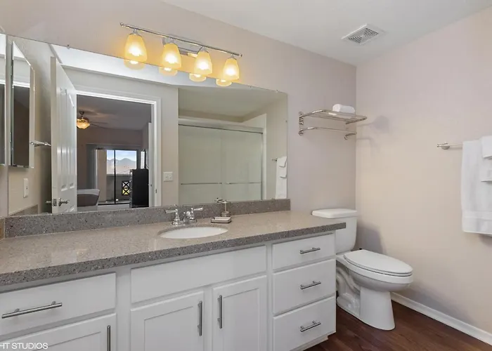 Pure Furnished Two Bed Apts Pool Gym Quarter Kierland Commons Apartment
