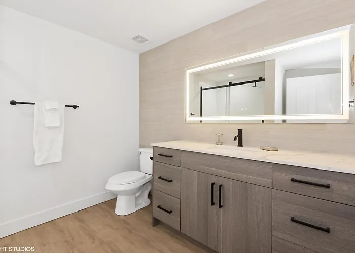 Apartment Pure Furnished Two Bed Apts Pool Gym Quarter Kierland Commons