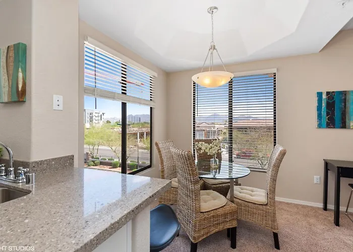Apartment Pure Furnished Two Bed Apts Pool Gym Quarter Kierland Commons