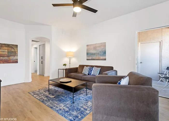 Pure Furnished Two Bed Apts Pool Gym Quarter Kierland Commons Scottsdale